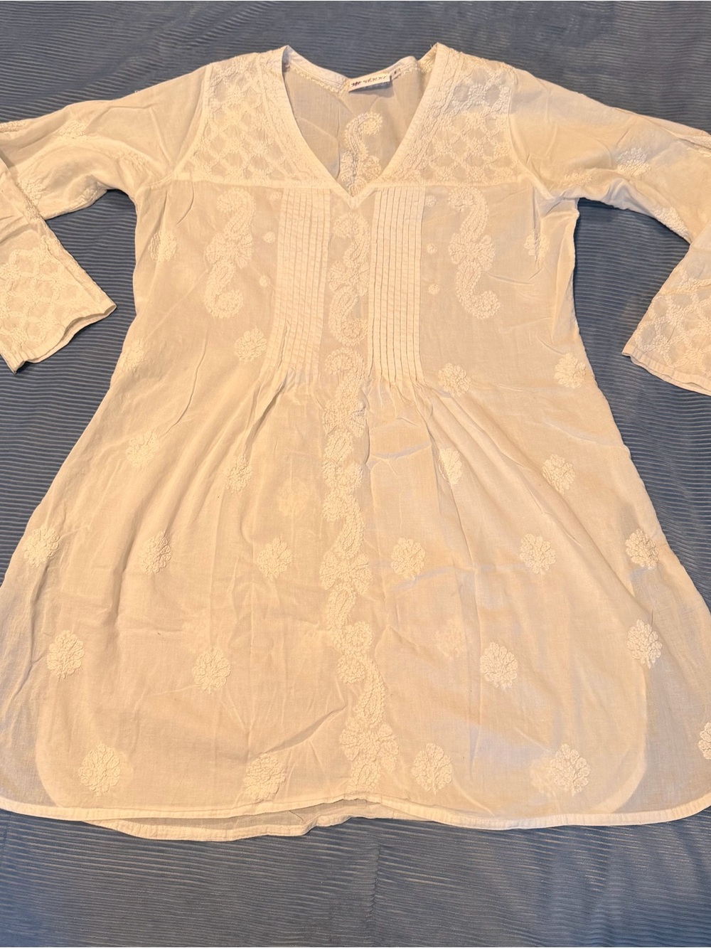 Embroidered V-Neck Women’s Tunic in White